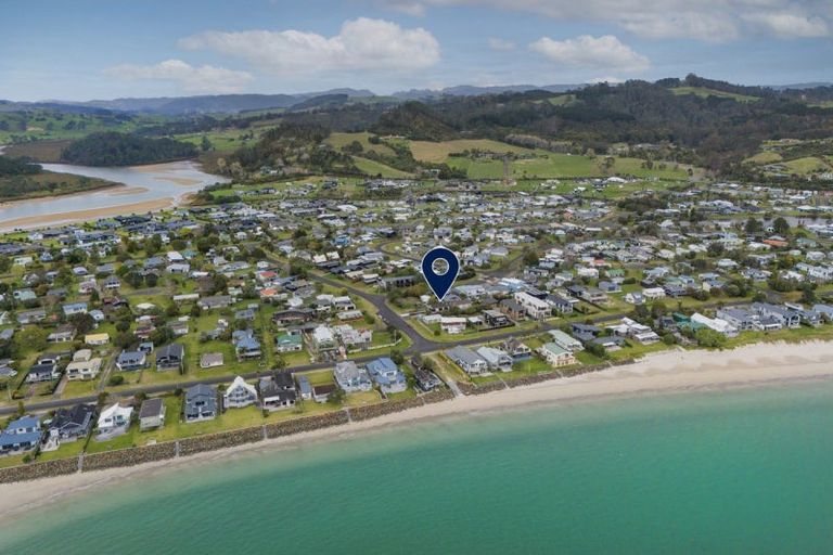 Photo of property in 3a Oyster Drive, Cooks Beach, Whitianga, 3591