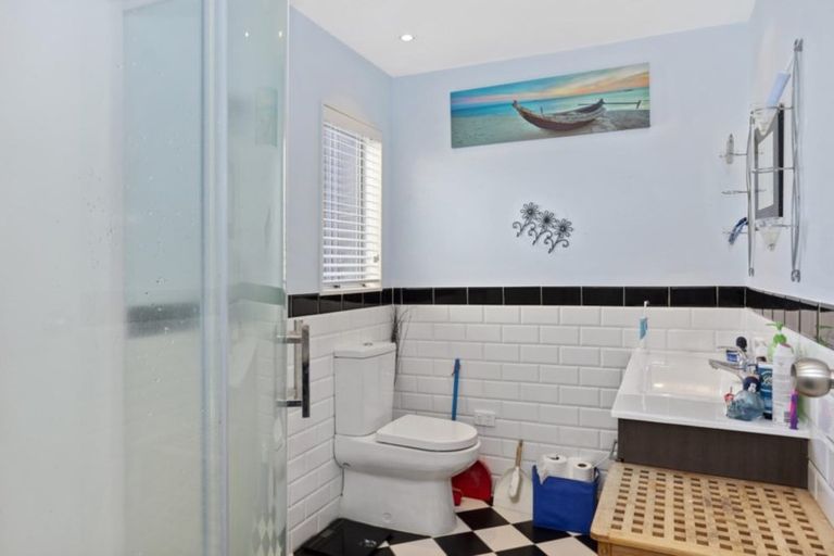 Photo of property in 1219 Papamoa Beach Road, Papamoa Beach, Papamoa, 3118