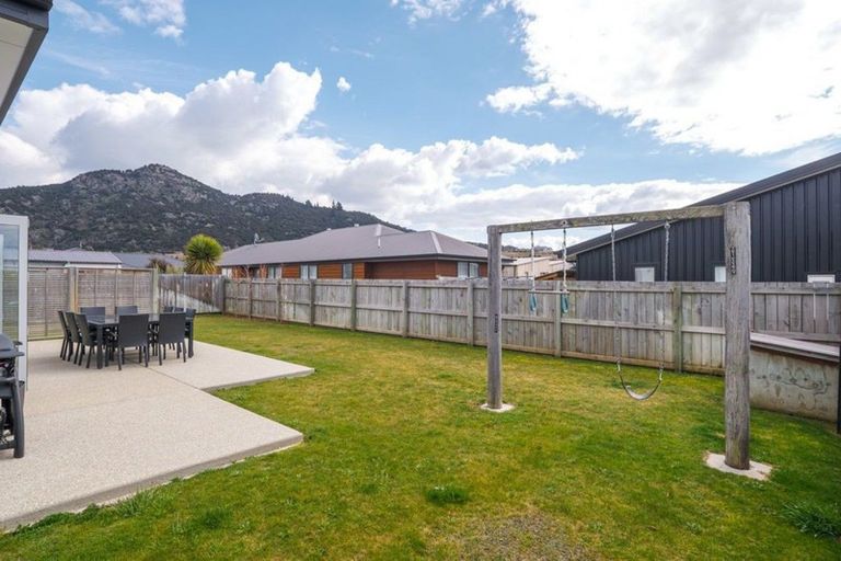 Photo of property in 60 Frye Crescent, Albert Town, Wanaka, 9305