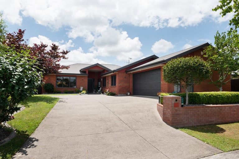 Photo of property in 3 Wiltshire Drive, Huntington, Hamilton, 3210