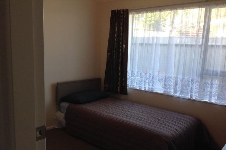 Photo of property in 12 Timaru Grove, Kelson, Lower Hutt, 5010