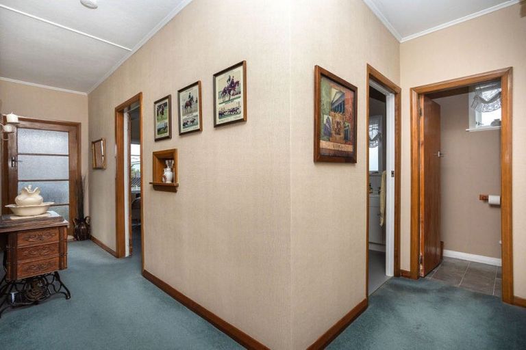 Photo of property in 50 Mcphee Street, Dannevirke, 4930
