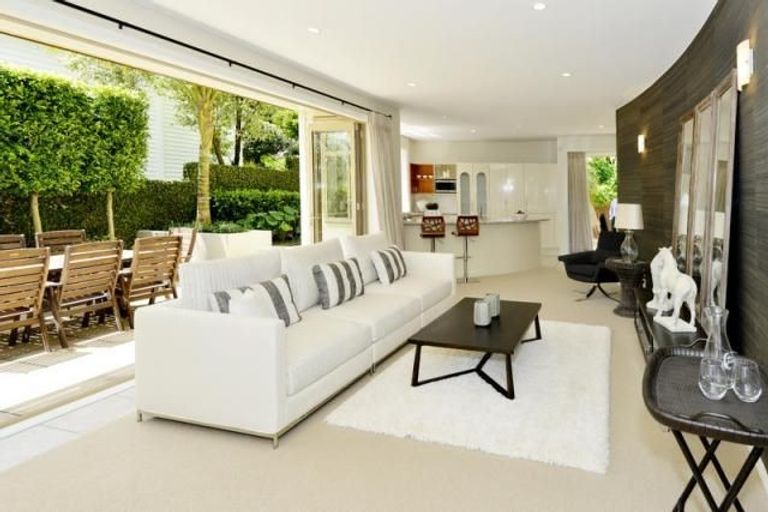 Photo of property in 29 Jubilee Avenue, Devonport, Auckland, 0624