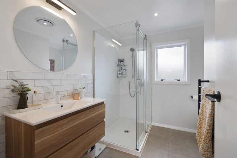 Photo of property in 42 Park Road, West End, Palmerston North, 4412