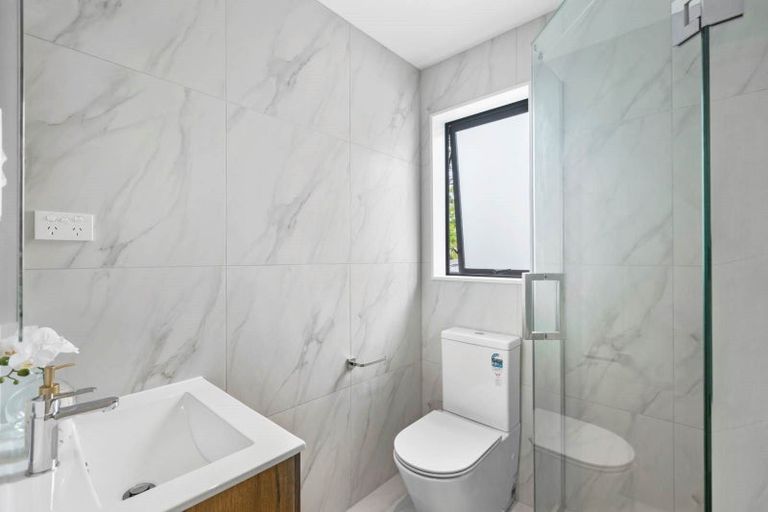 Photo of property in 13b Morton Avenue, Forrest Hill, Auckland, 0620