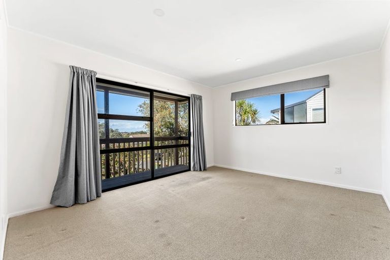 Photo of property in 17 Polkinghorne Drive, Manly, Whangaparaoa, 0930