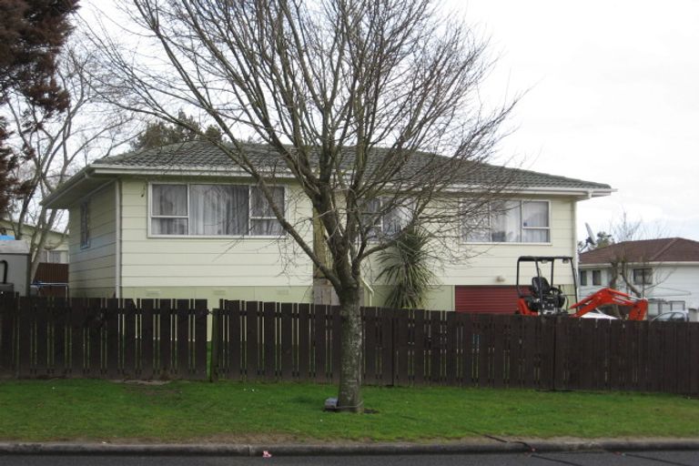 Photo of property in 11 Fairdale Avenue, Red Hill, Papakura, 2110