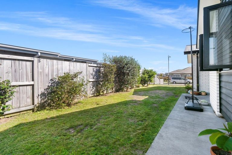 Photo of property in 82 Puhirake Crescent, Pyes Pa, Tauranga, 3112