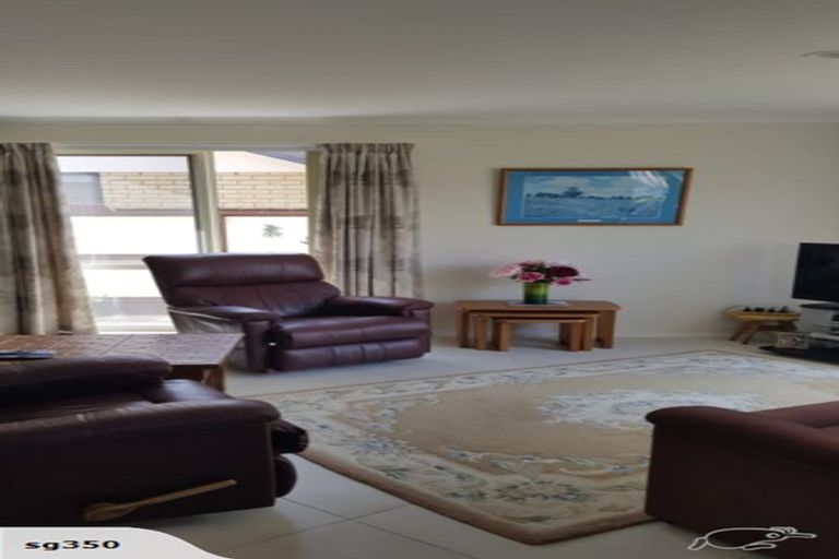 Photo of property in 5/262 Centreway Road, Orewa, 0931
