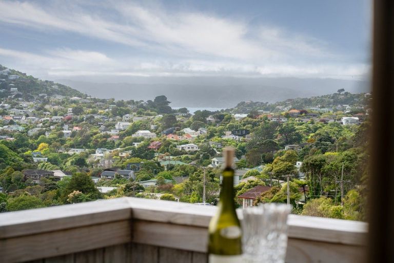 Photo of property in 23 Doris Gordon Crescent, Crofton Downs, Wellington, 6035