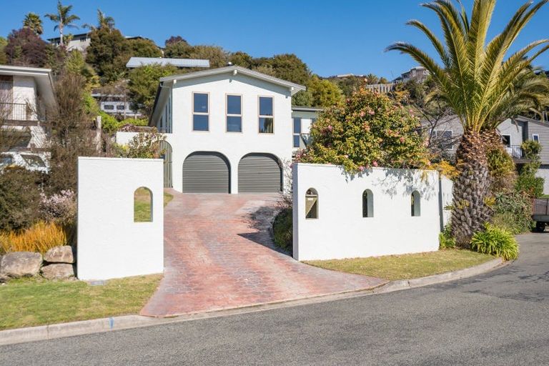 Photo of property in 18 Coster Street, Enner Glynn, Nelson, 7011