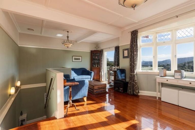 Photo of property in 25 Rangoon Street, Khandallah, Wellington, 6035