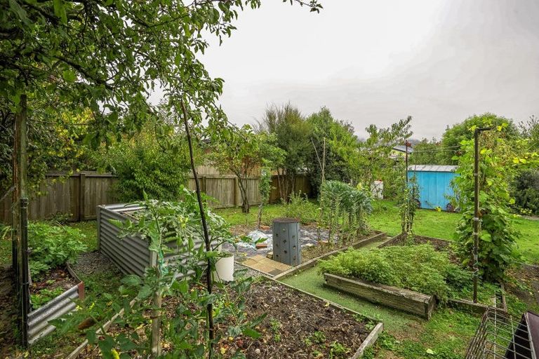 Photo of property in 4 Brunner Street, Murchison, 7007