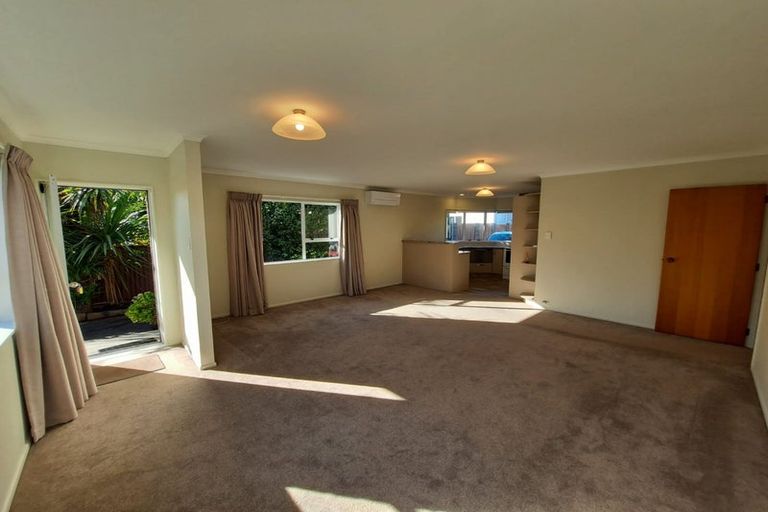 Photo of property in 17 Clemow Road, Fitzroy, New Plymouth, 4312