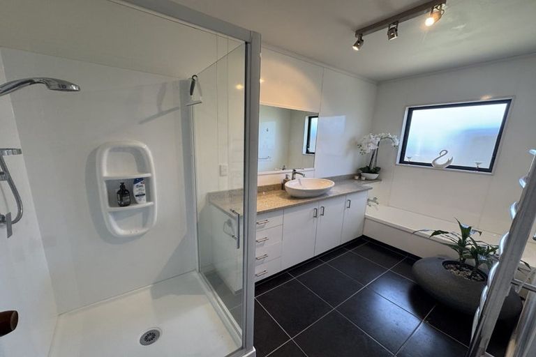 Photo of property in 11 Legorne Lane, Havelock North, 4130