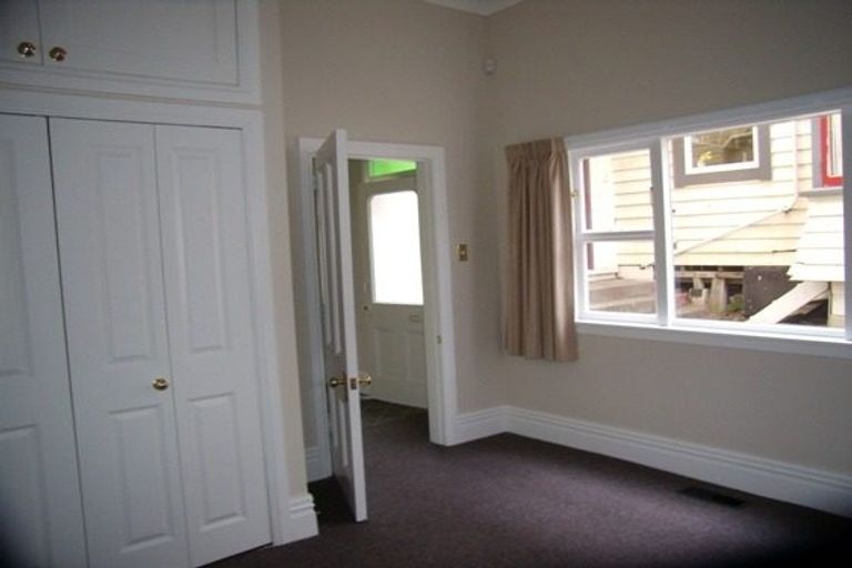 Photo of property in 17 George Street, Thorndon, Wellington, 6011