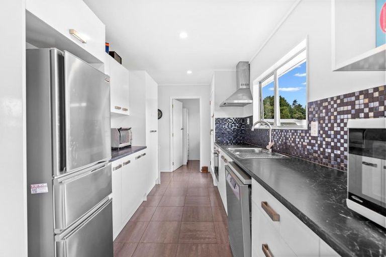 Photo of property in 1 Belton Place, Hikurangi, 0114