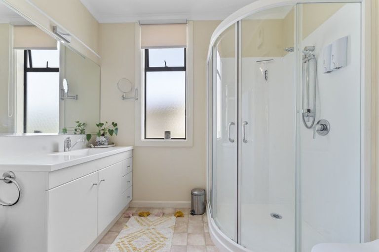 Photo of property in 91 Milton Terrace, Picton, 7220