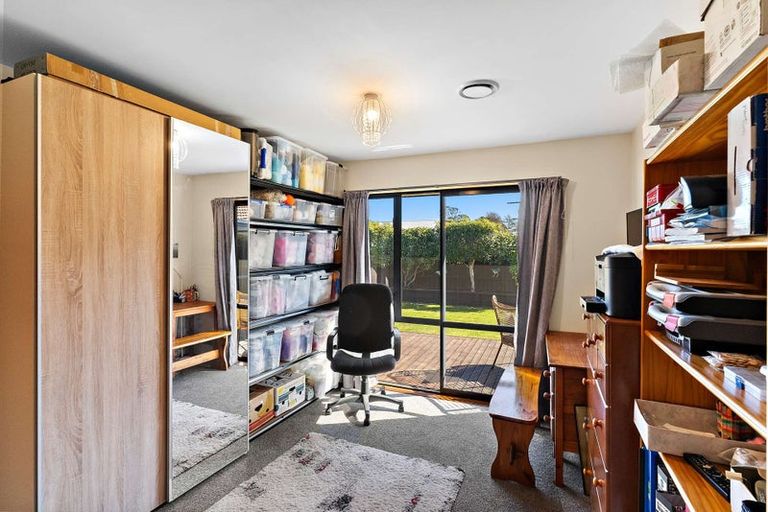 Photo of property in 57 Queenspark Drive, Parklands, Christchurch, 8083
