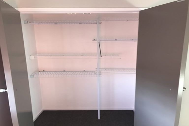 Photo of property in 105 Sandspit Road, Shelly Park, Auckland, 2014