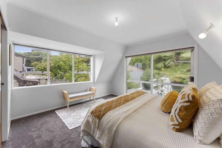 Photo of property in 5 Stanhope Grove, Korokoro, Lower Hutt, 5012