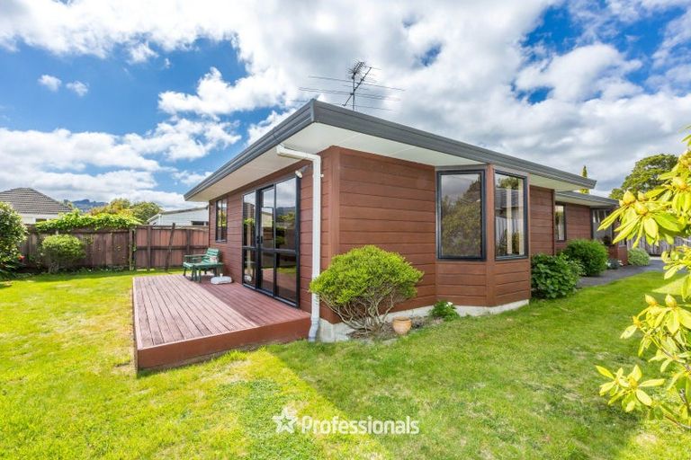 Photo of property in 2/36 Thackeray Street, Trentham, Upper Hutt, 5018