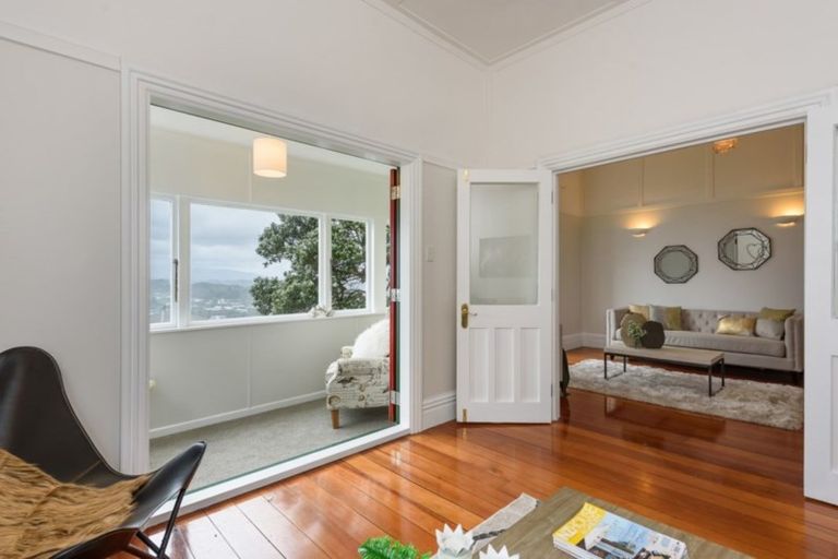 Photo of property in 3/57 Central Terrace, Kelburn, Wellington, 6012