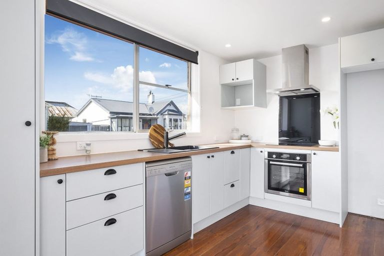 Photo of property in 90a Oxford Street, South Dunedin, Dunedin, 9012