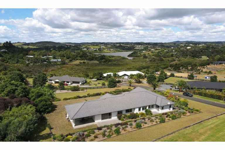 Photo of property in 7 Palm Drive, Kerikeri, 0294