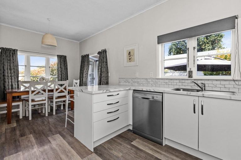 Photo of property in 3 Menin Road, Onekawa, Napier, 4110