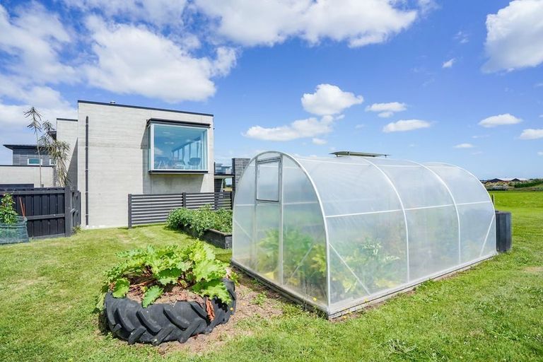 Photo of property in 89 Sunrise Drive, Seaward Bush, Invercargill, 9812