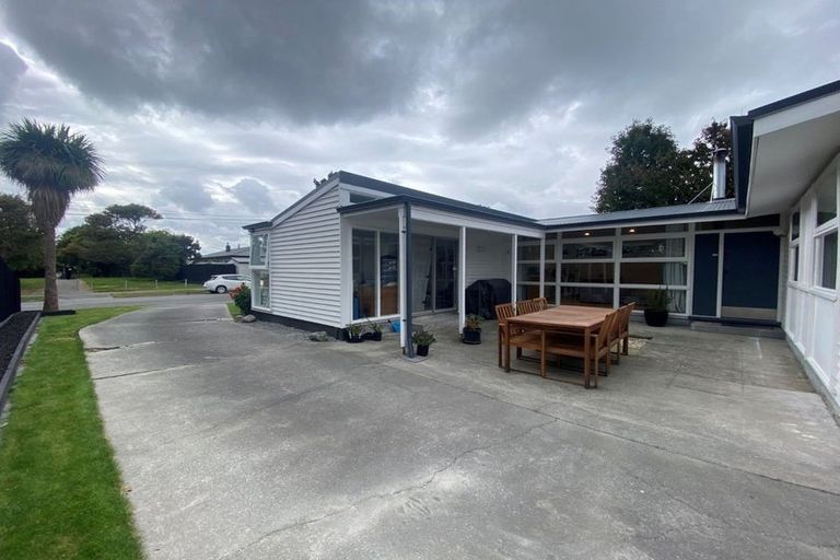 Photo of property in 27 Wayside Avenue, Burnside, Christchurch, 8053