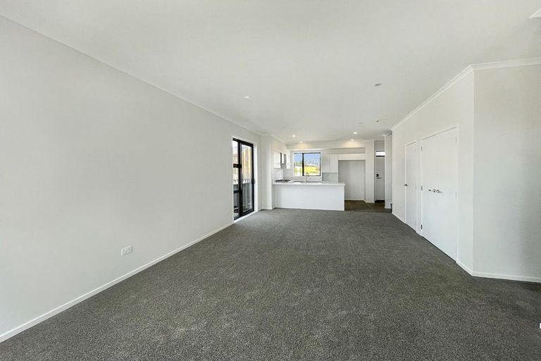 Photo of property in 50 Manarini Road, Westgate, Auckland, 0614