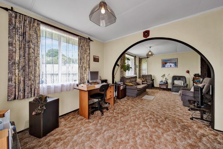 Photo of property in 14a Brixham Place, Merrilands, New Plymouth, 4312