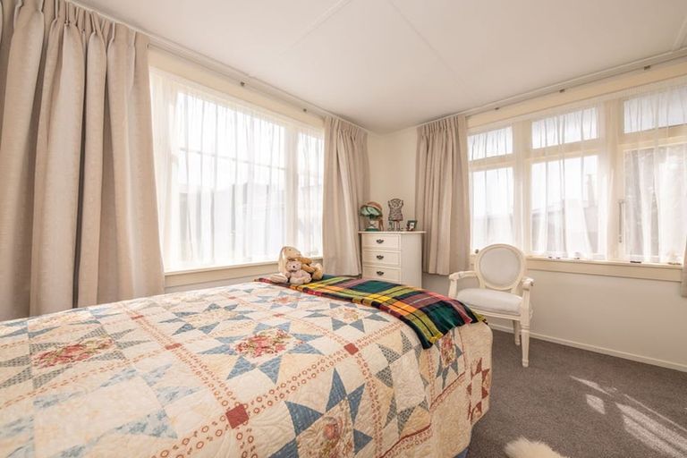 Photo of property in 3 Queen Street, Westport, 7825