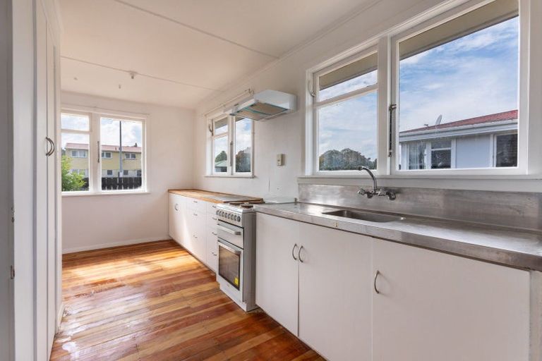 Photo of property in 31 James Street, Dannevirke, 4930