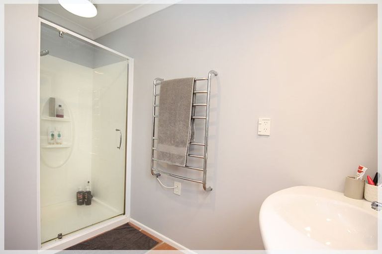 Photo of property in 20 Aru Street, Tangimoana, 4822