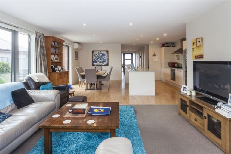 Photo of property in 17 Millesimes Way, Yaldhurst, Christchurch, 8042