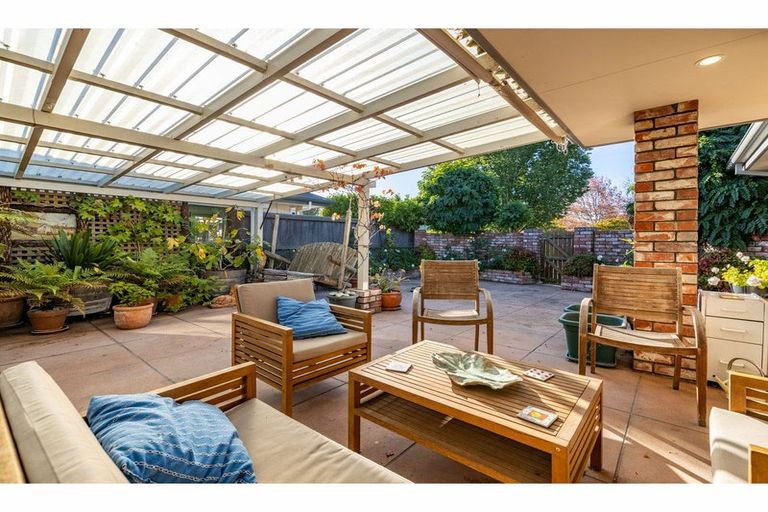 Photo of property in 15 Elm Drive, Rangiora, 7400