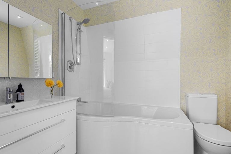 Photo of property in 205 Mount Pleasant Road, Mount Pleasant, Christchurch, 8081