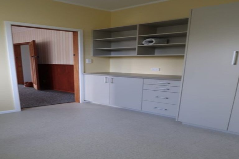 Photo of property in 168 The Ridgeway, Mornington, Wellington, 6021