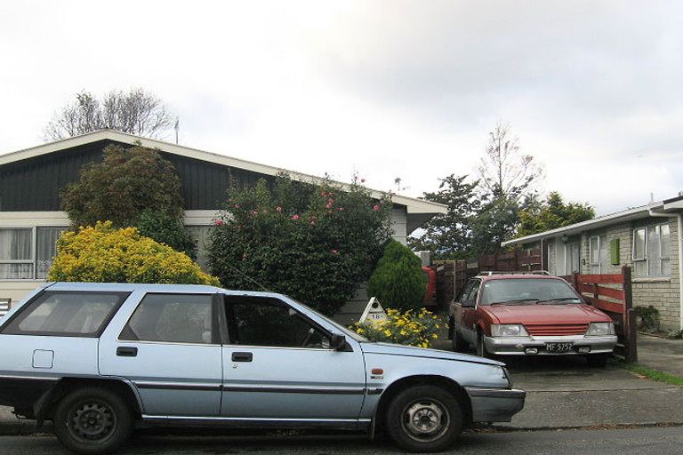 Photo of property in 18 Marere Avenue, Paraparaumu, 5032