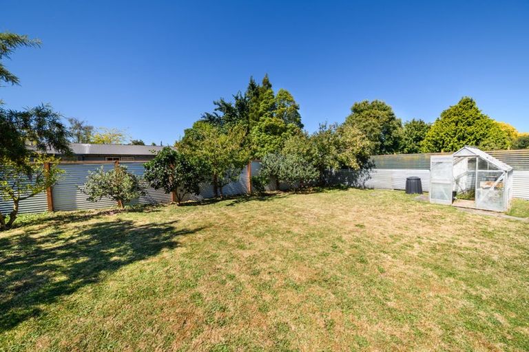 Photo of property in 140 Rangiora Avenue, Roslyn, Palmerston North, 4414