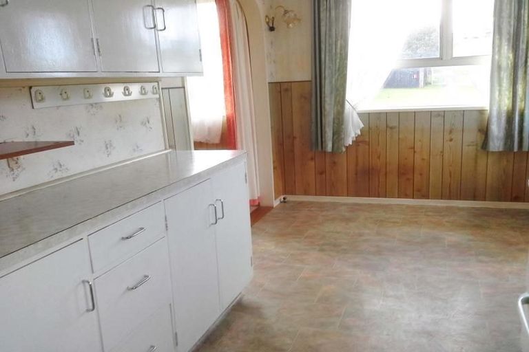 Photo of property in 16 Rangitake Drive, Spotswood, New Plymouth, 4310