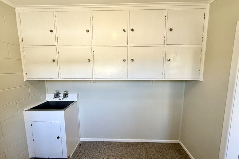 Photo of property in Oberon Flats, 48a Merton Street, Trentham, Upper Hutt, 5018