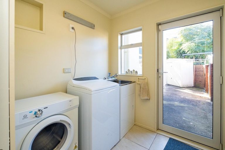 Photo of property in 9a Avenue Road, Greenmeadows, Napier, 4112