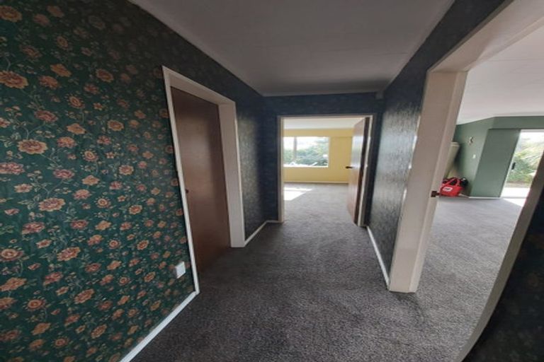 Photo of property in 96a Waiwhetu Road, Waterloo, Lower Hutt, 5011