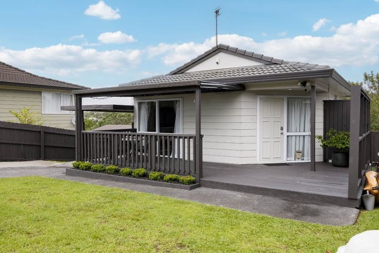 Photo of property in 55 Triangle Road, Massey, Auckland, 0614