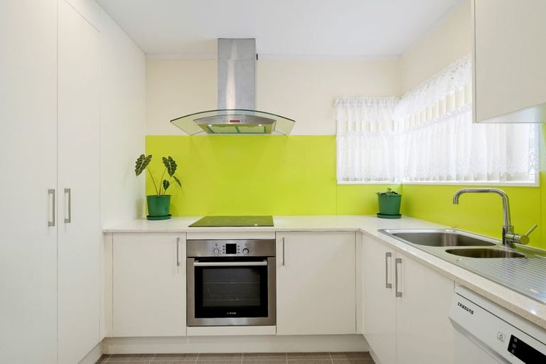 Photo of property in 25 Pomaria Road, Henderson, Auckland, 0610