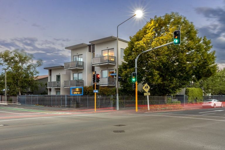 Photo of property in 2/318 Barbadoes Street, Christchurch Central, Christchurch, 8011